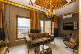 Sam Diamond Residence