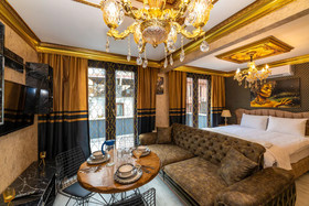 Sam Diamond Residence