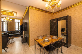 Sam Diamond Residence