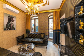 Sam Diamond Residence