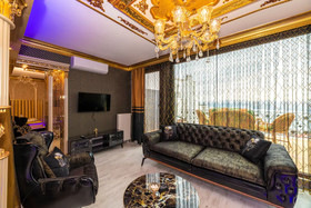Sam Diamond Residence
