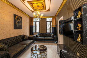Sam Diamond Residence
