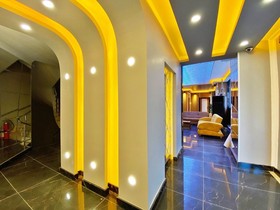 Big Life Suite Hotel