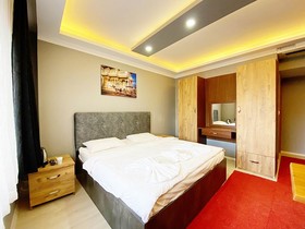 Big Life Suite Hotel