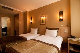 Seraglio Hotel & Suites