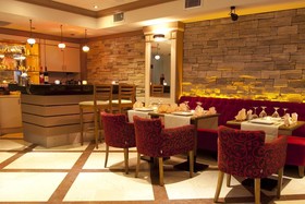 Seraglio Hotel & Suites