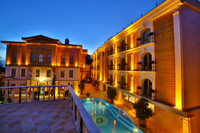 Seven Hills Palace Hotel