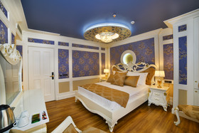 Seven Hills Palace Hotel