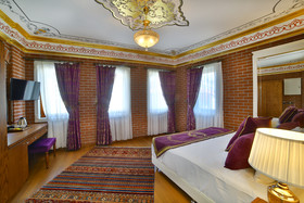 Seven Hills Palace Hotel