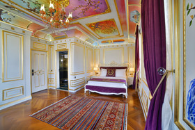 Seven Hills Palace Hotel