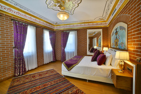 Seven Hills Palace Hotel