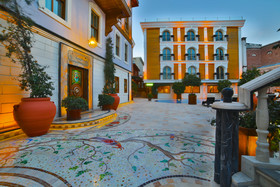 Seven Hills Palace Hotel