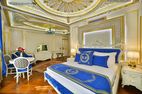 Seven Hills Palace Hotel