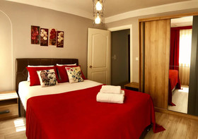 Sirena's Suites