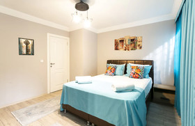Sirena's Suites