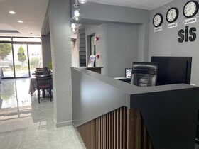 Sis Hotel