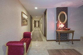 Edition Old City Boutique Hotel