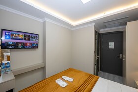 Skystar Deluxe Hotel