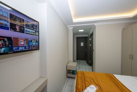 Skystar Deluxe Hotel