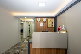 Skystar Deluxe Hotel