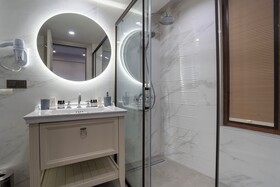 Smart & Simple Hotel