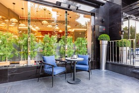 Stayso The House Hotel