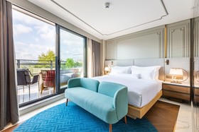 Stayso The House Hotel