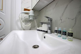 Avrasya Queen Hotel