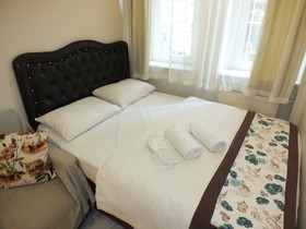 Taksim 9 Suites