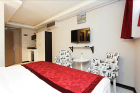 Taksim Doorway Suites