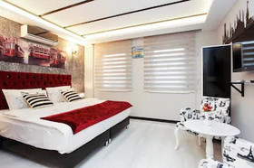 Taksim Doorway Suites