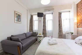 Taksim Green House Hostel