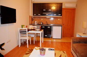 Akdemir House