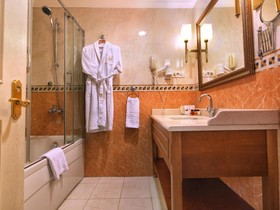 Taksim Metropark Hotel