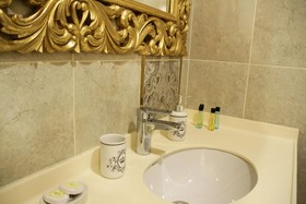Taksim Peri Suite Hotel
