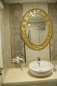 Taksim Peri Suite Hotel