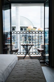 Taksim Landhouse Hotel