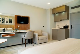 Taksim Landhouse Hotel