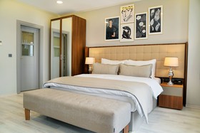 Taksim Landhouse Hotel