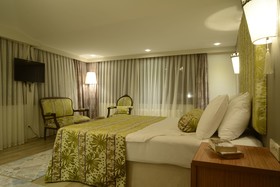 Tashkonak Hotel