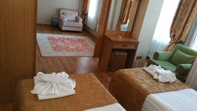 Tashkonak Hotel
