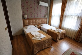 Tashkonak Hotel