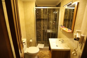 Tashkonak Hotel