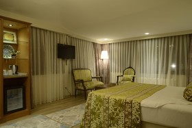 Tashkonak Hotel