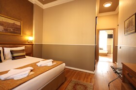 Tashkonak Studio Suites