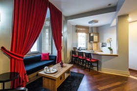 Taxim Suites