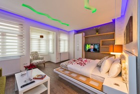 Taxim Trend Suites