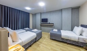 The Business Class Hotel