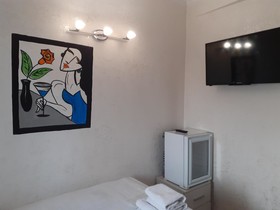 The Golden Pera's Hotel