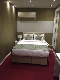 The Hera Platinum Hotel
